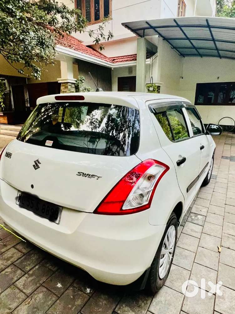 Maruti Suzuki Swift 2015 Diesel 59000 Km Driven