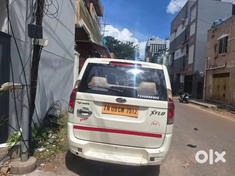Mahindra Xylo D4