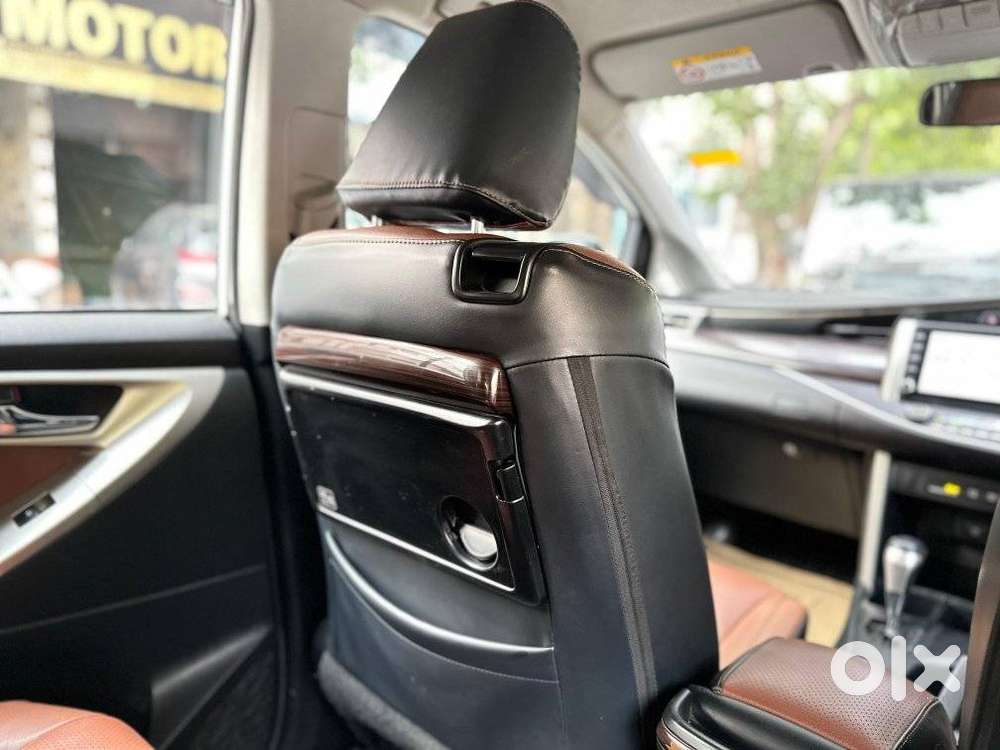 Toyota Innova Crysta Zx 2.4 Diesel 7 Seater, 2021, Diesel