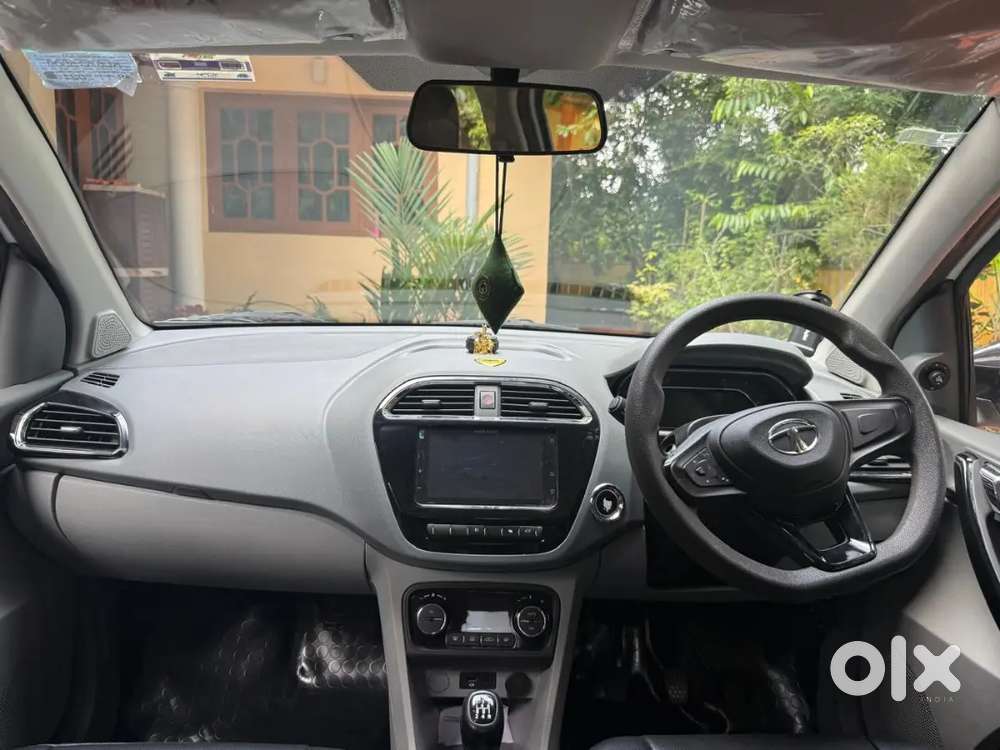 Tata Tigore Xz Plus Revotron 1.2 Lit Petrol
