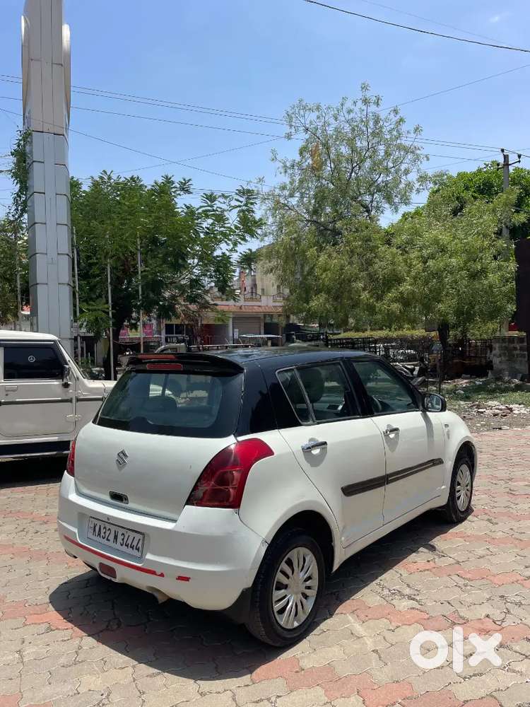 Maruti Suzuki Swift 2011 Diesel 198000 Km Driven