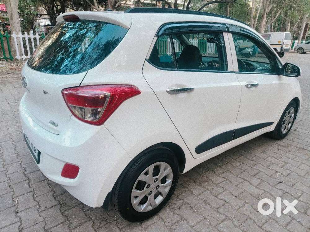 Hyundai Grand I10 2013-2016 Sportz, 2015, Petrol