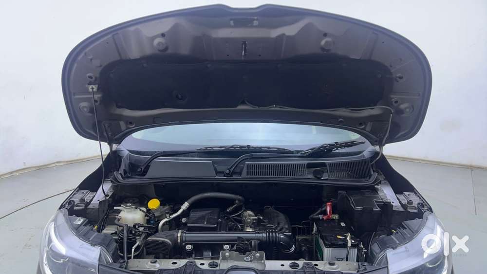 Renault Triber Rxz, 2021, Petrol
