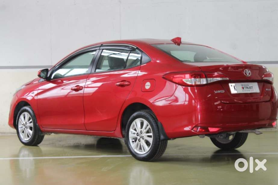 Toyota Yaris J Cvt, 2020, Petrol