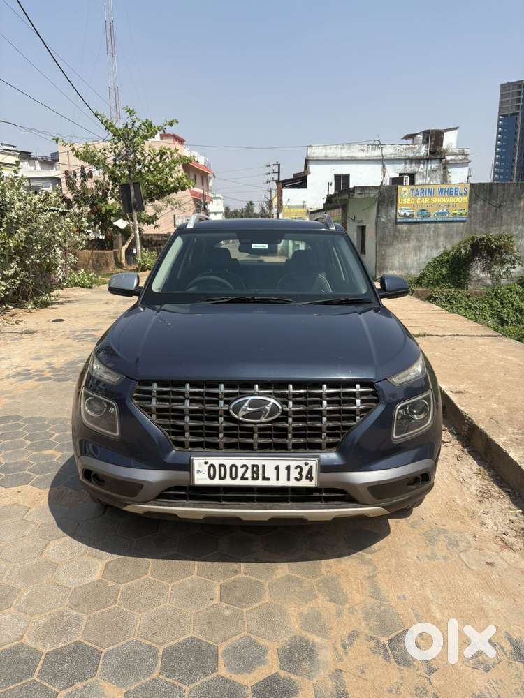 Hyundai Venue 1.0 Sx (o) Turbo Dct Dual Tone, 2020, Petrol