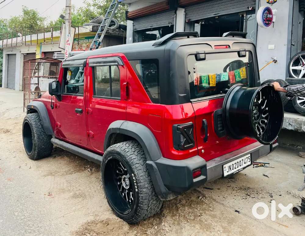 Mahindra Thar Roxx 2025
