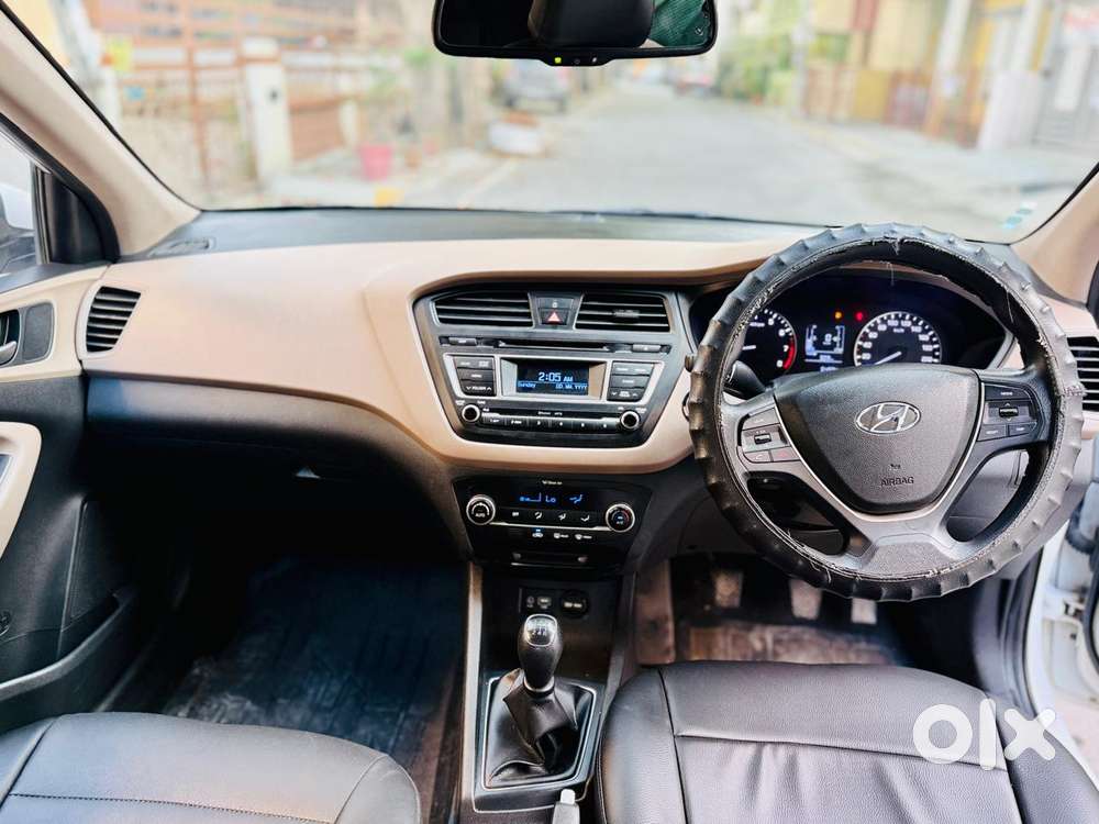 Hyundai Elite i20 Sportz (O) 1.2, 2015, Petrol