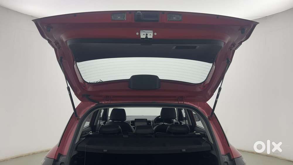 Hyundai Venue 1.2 S (o), 2024, Petrol