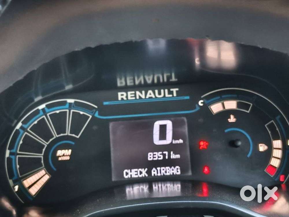 Renault Triber Rxz, 2021, Petrol