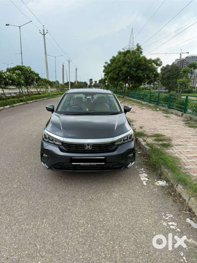 Honda City 2024 Petrol Well Maintained Showroom Condition