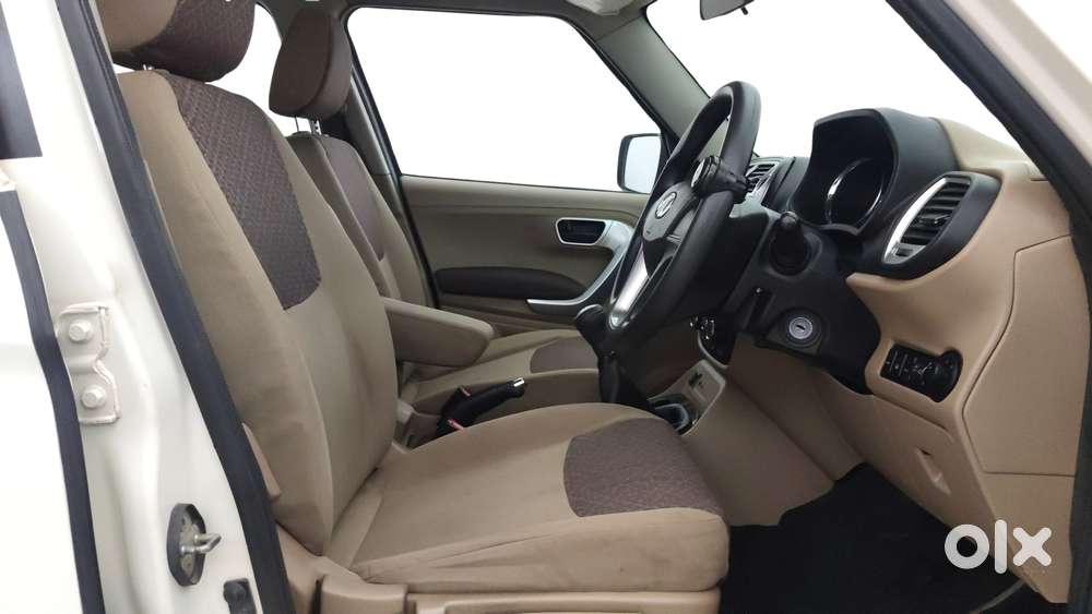 Mahindra Tuv 300 Mhawk100 T8, 2016, Diesel