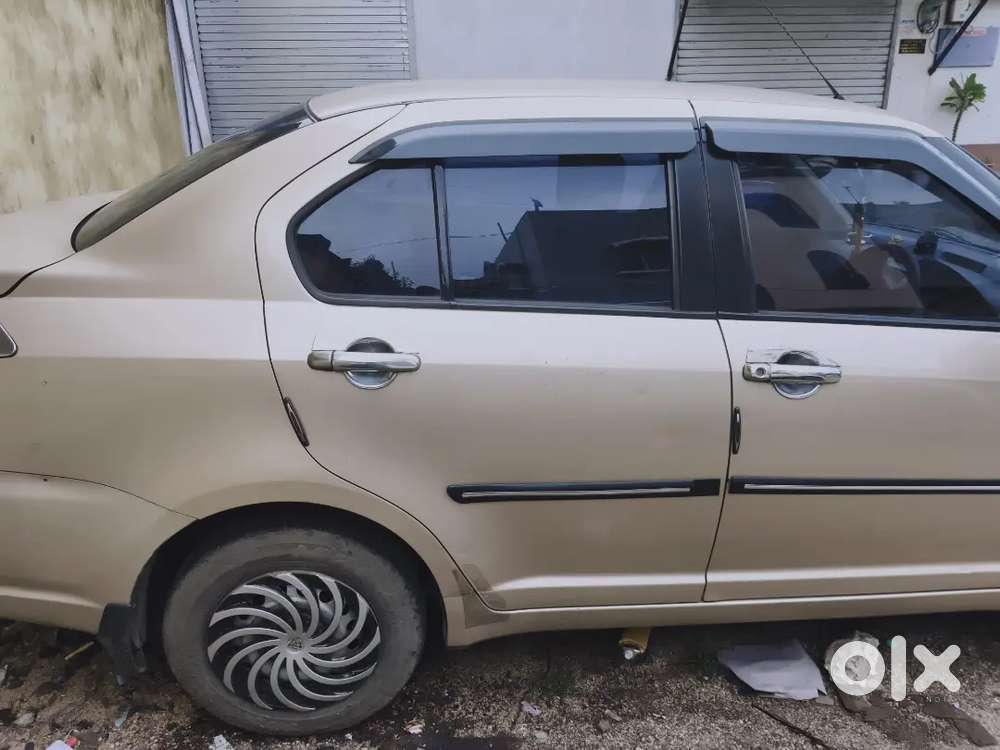 Maruti Suzuki Swift Dzire 2012 Petrol 76000 Km Driven