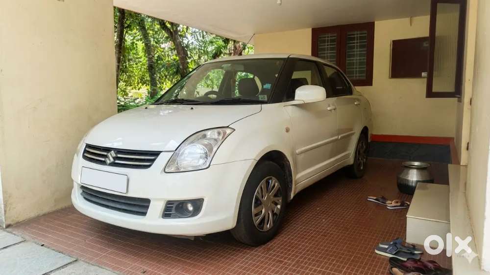 Maruti Suzuki Dzire 2010 - Petrol