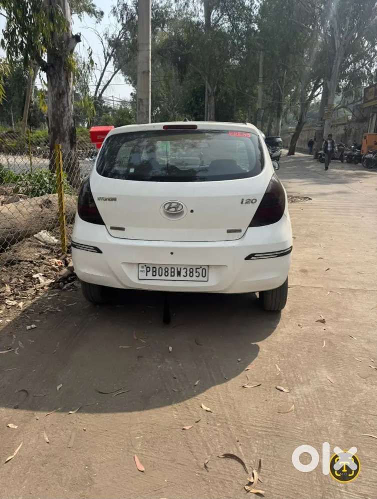 Hyundai Car I20, Model 2011