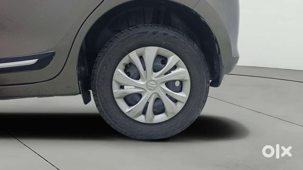 Maruti Suzuki Swift Amt Vvt Vxi, 2022, Petrol
