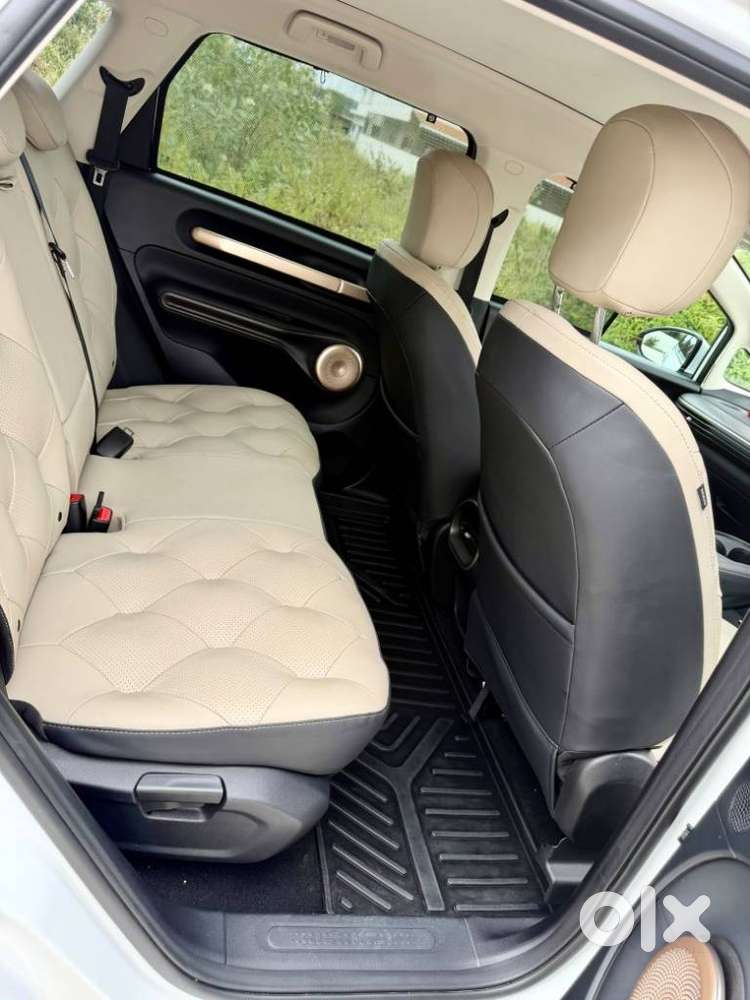 Mg Windsor Ev Essence, 2026, Electric
