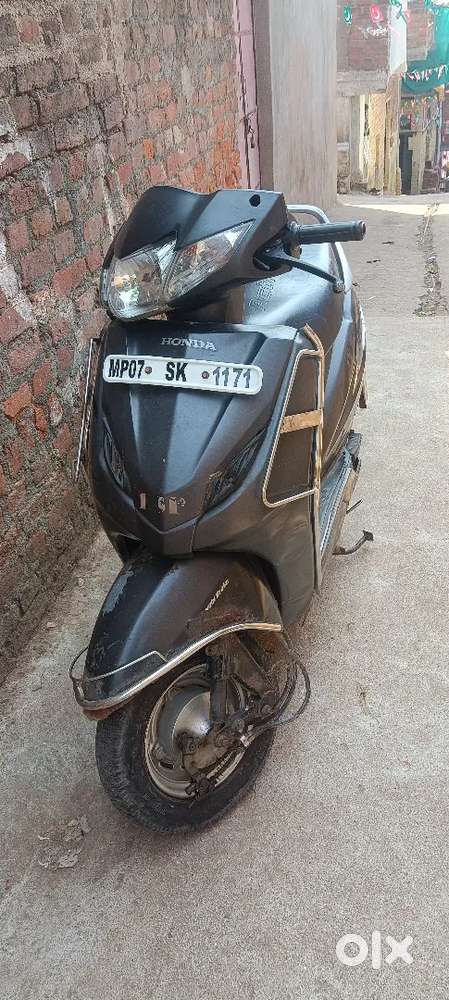 Activa Best condition Scooters 1824396305