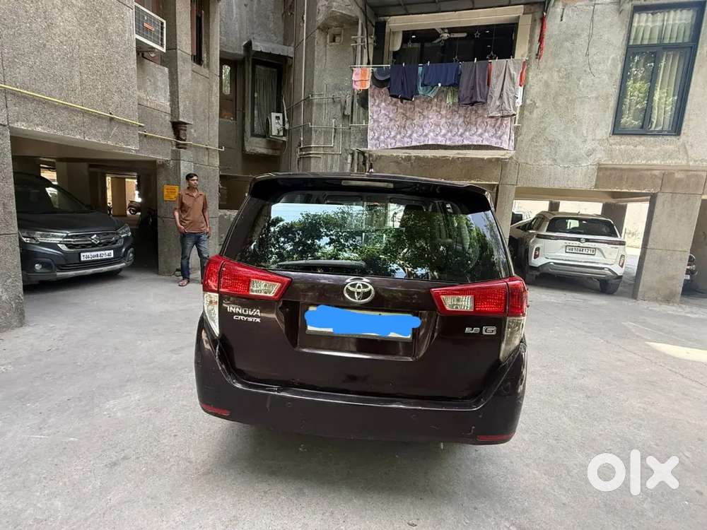 Toyota Innova Crysta 2017 Diesel 120000 Km Driven