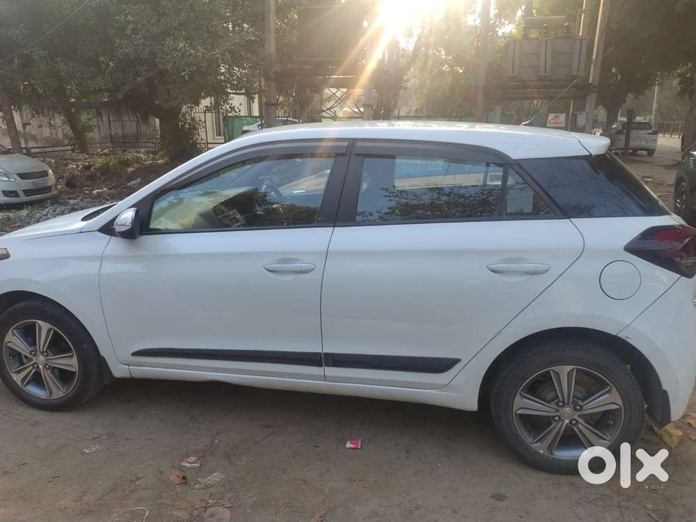 Hyundai I20 Sportz 1.2 Bs-iv, 2018, Petrol