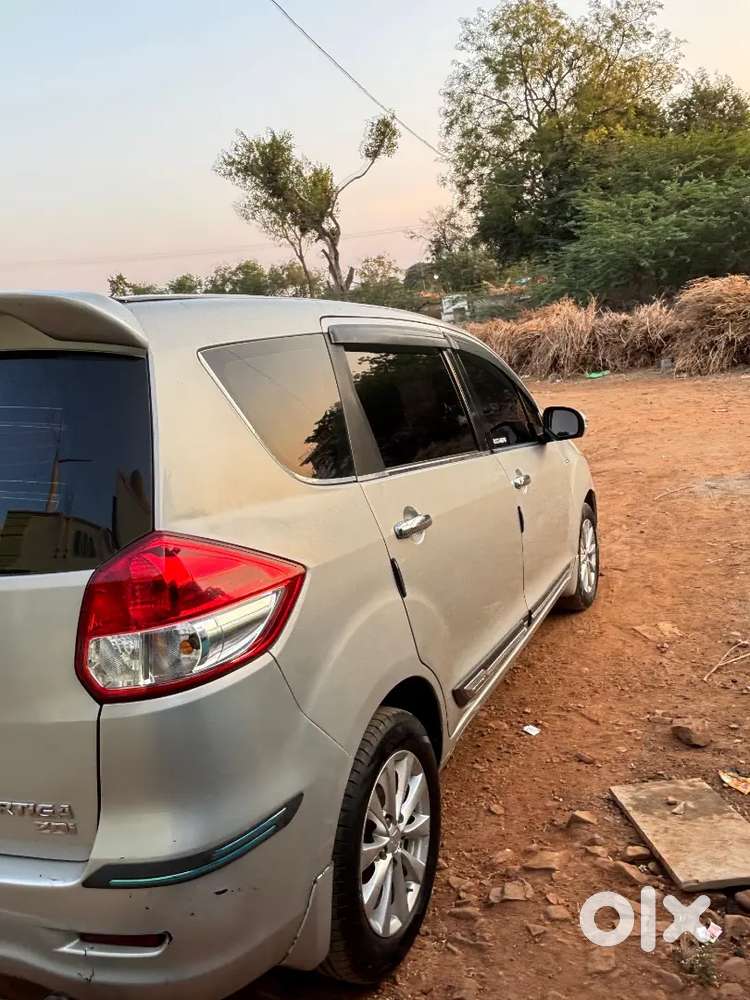 Maruti Suzuki Ertiga 2015 Diesel 150000 Km Driven
