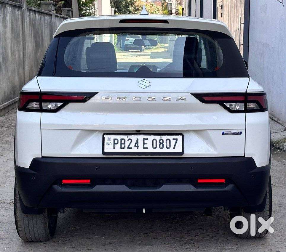 Maruti Suzuki Brezza, 2023, Petrol