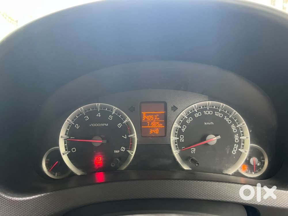 Maruti Suzuki Swift Vxi + Manual, 2015, Petrol