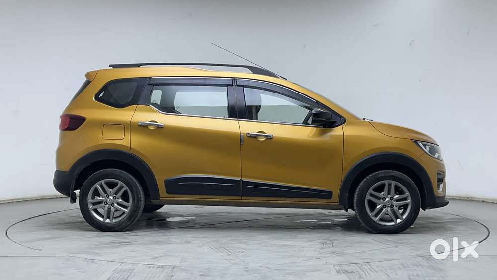 Renault Triber Rxz, 2021, Petrol
