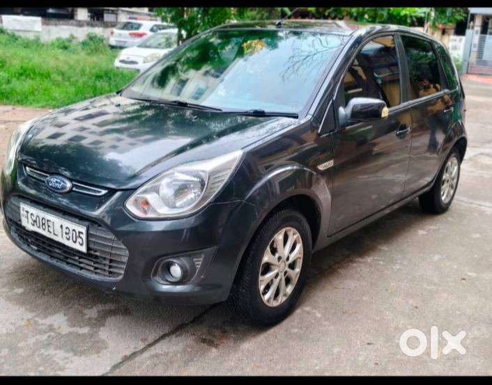 Ford Figo Titanium 2015