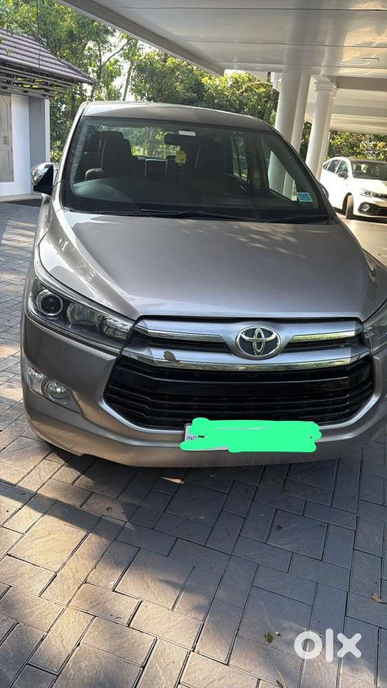 Toyota Innova Crysta Diesel 2016