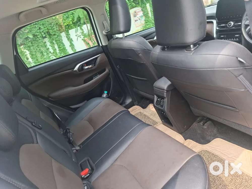 Toyota Urban Cruiser Hyryder 1.5 V Hybrid, 2024, Petrol