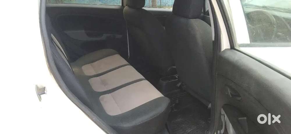 Fiat Punto Pure 2017 Car