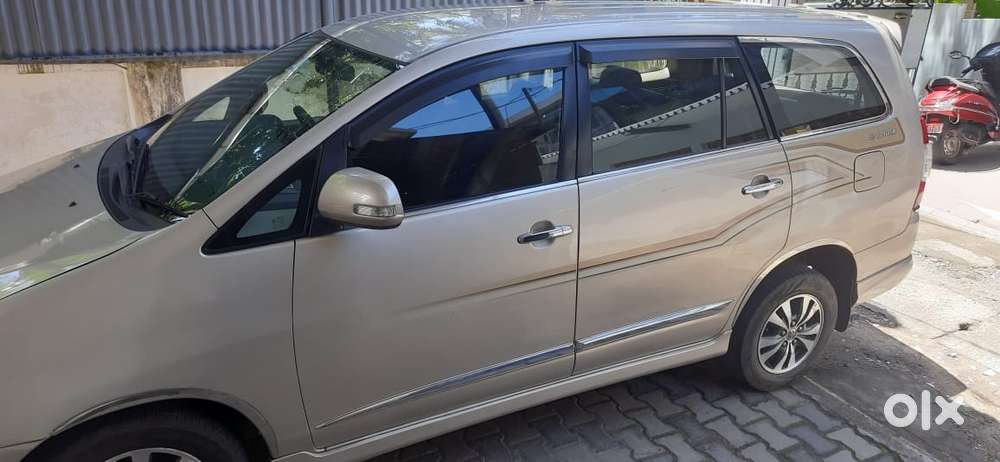 Toyota Innova 2.5 Vx 8 Str, 2015, Diesel
