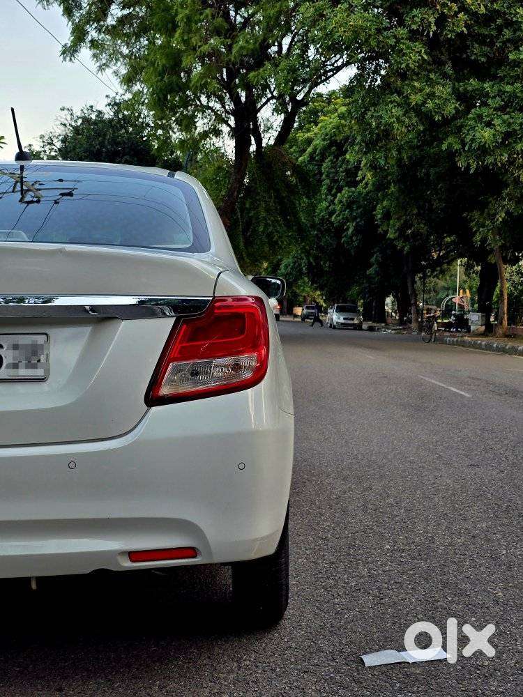 Maruti Suzuki Swift Dzire Vxi(o) Mt, 2022, Petrol