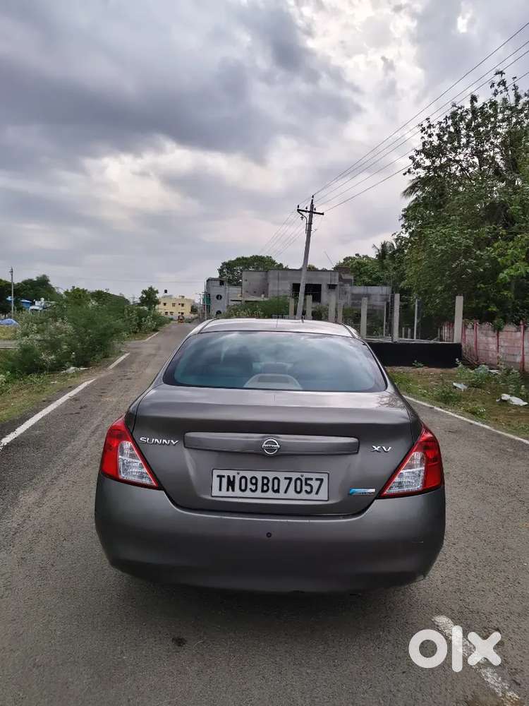 Nissan Sunny Diesel 2012