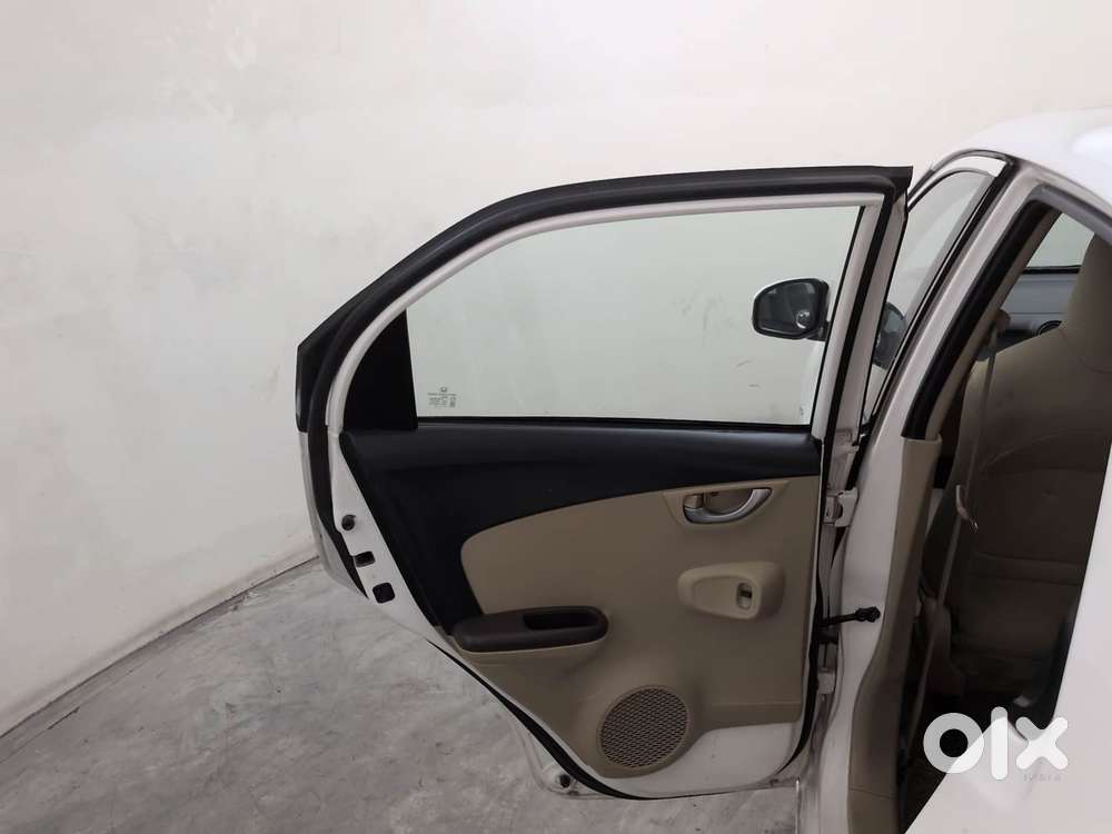 Honda Brio 2013-2016 V Mt, 2013, Petrol