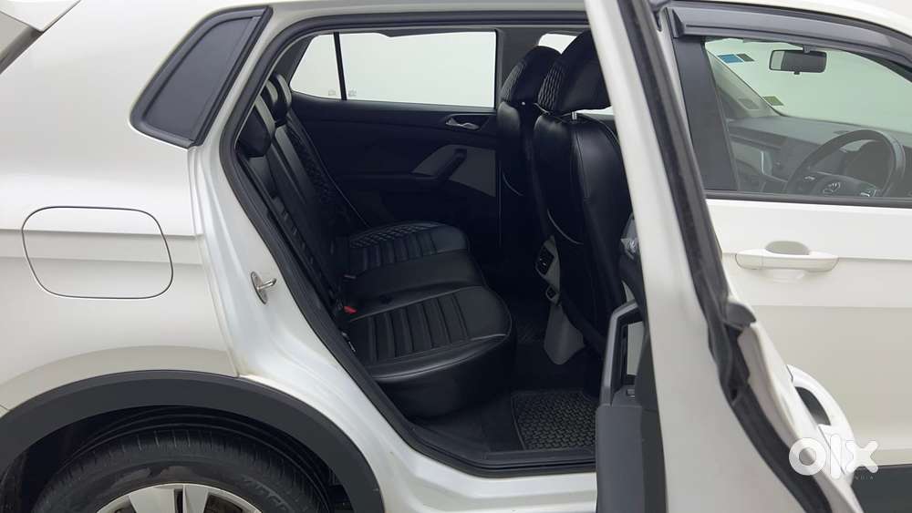 Skoda Kushaq Ambition 1.0l Tsi Mt, 2023, Petrol