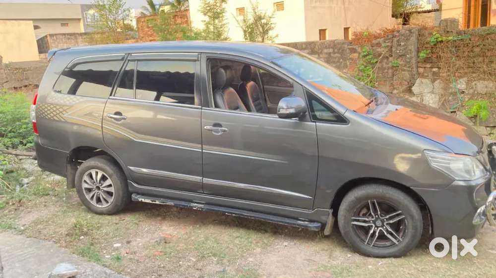 Toyota Innova 2015 Diesel Well Maintained