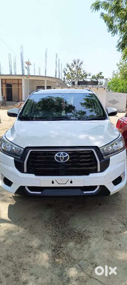 Toyota Innova Crysta 2024 Diesel 32000 Km Driven Orignal Metter
