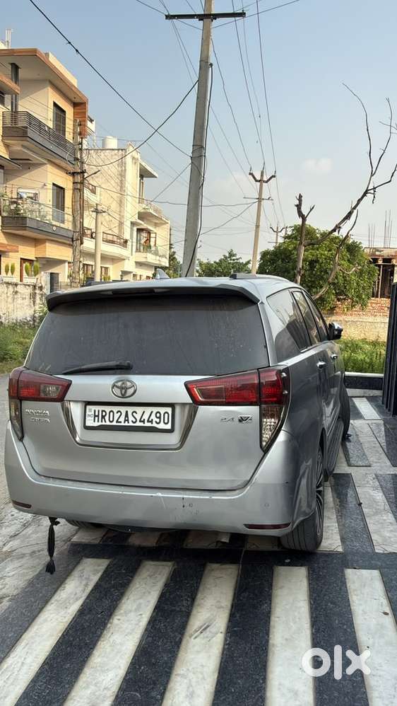Toyota Innova Crysta 2016 Diesel Manual