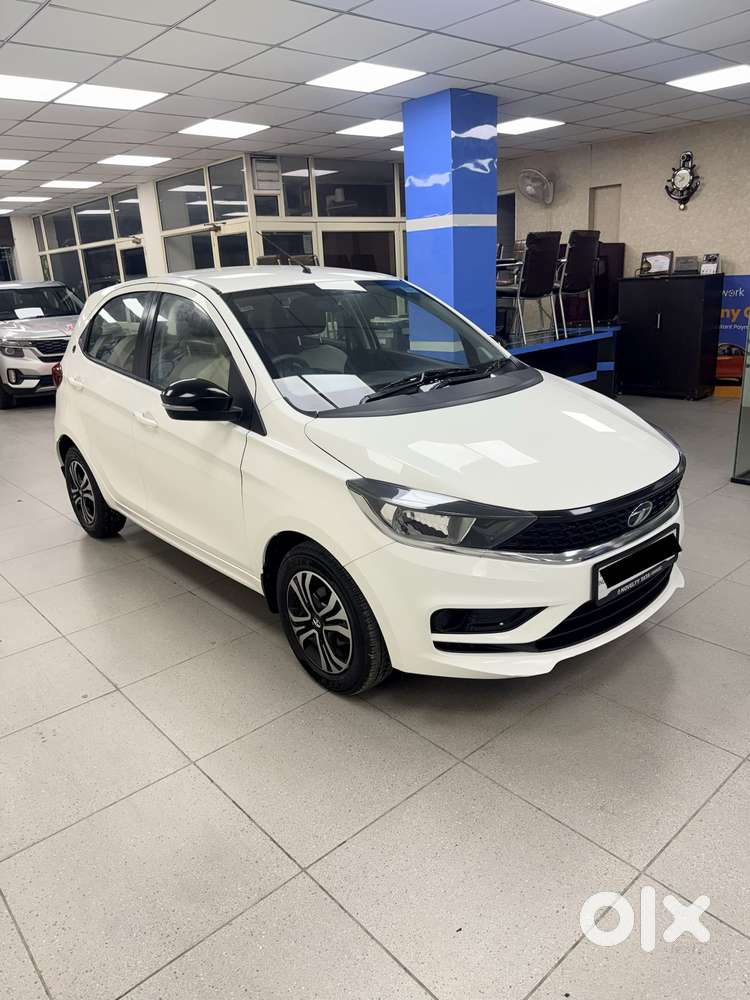 Tata Tiago 1.2 Revotron Xt (o), 2024, Petrol