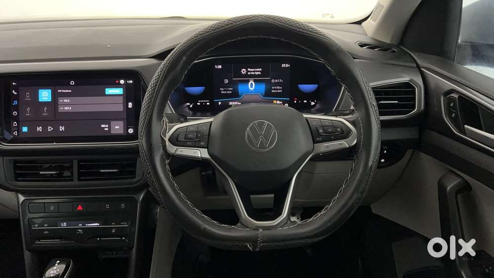 Volkswagen Taigun Topline 1.0 Tsi At (electric Seats), 2022, Petrol