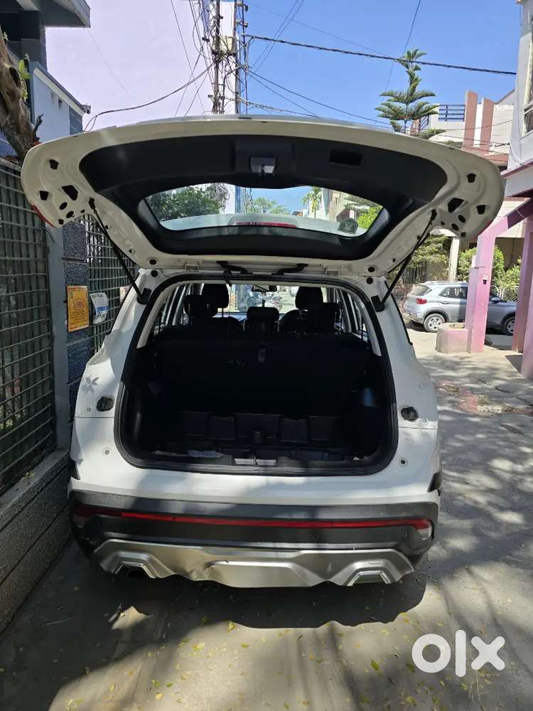 Mg Hector 1.5 Shine Petrol 28000 Km Driven