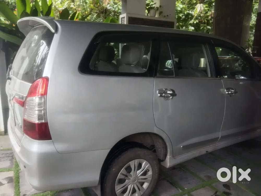 Toyota Innova 2012 Diesel With 4th Owner