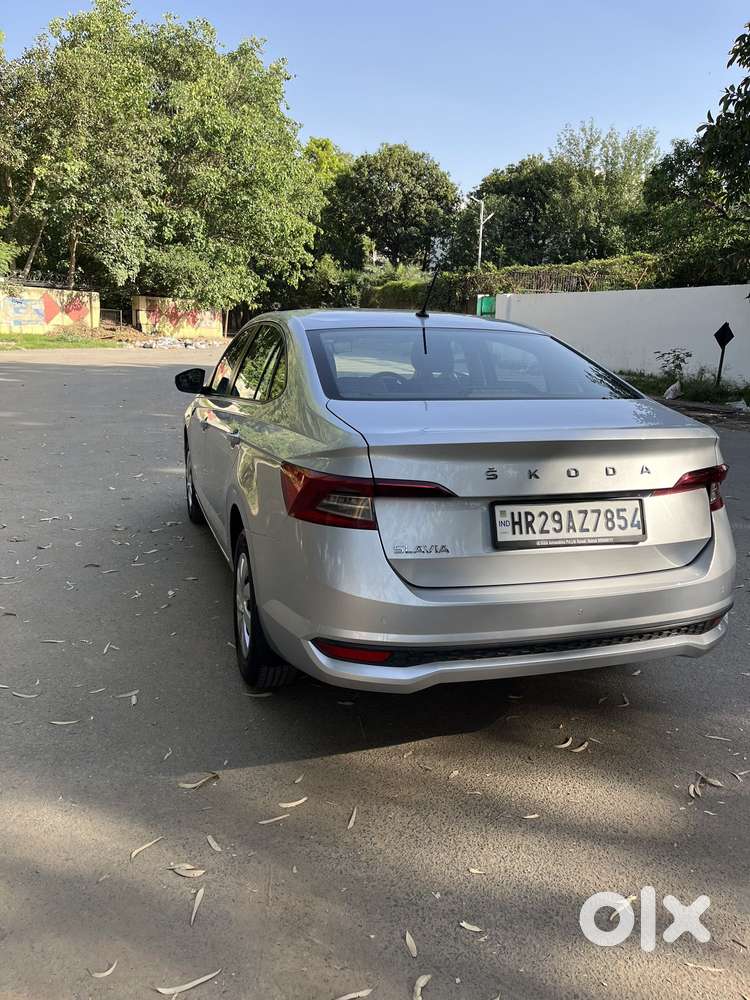 Skoda Slavia 1.0 Active Tsi, 2022, Petrol