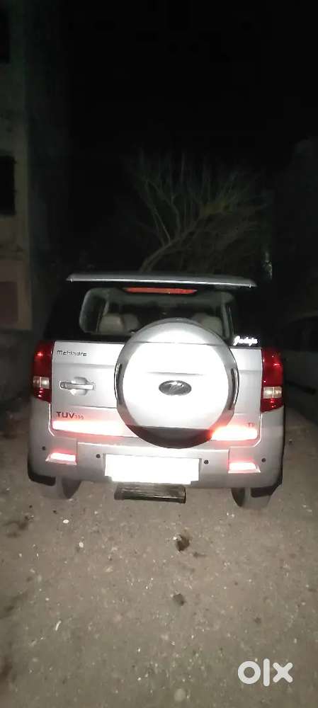 Mahindra Tuv 300 2017