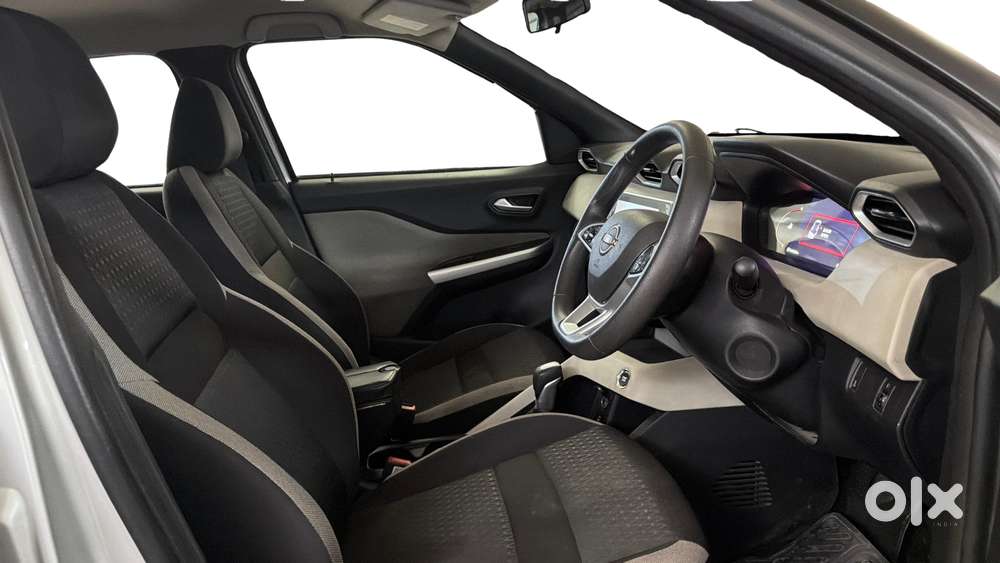 Nissan Magnite 1.0 Xv, 2022, Petrol