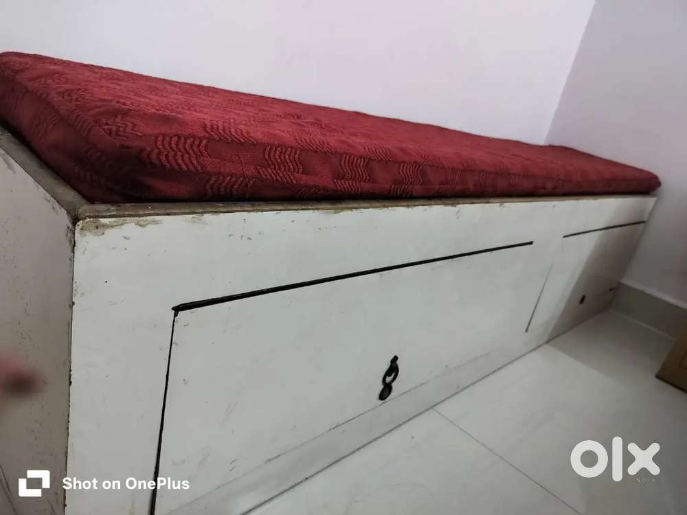 Wooden Sitting Bench with Storage