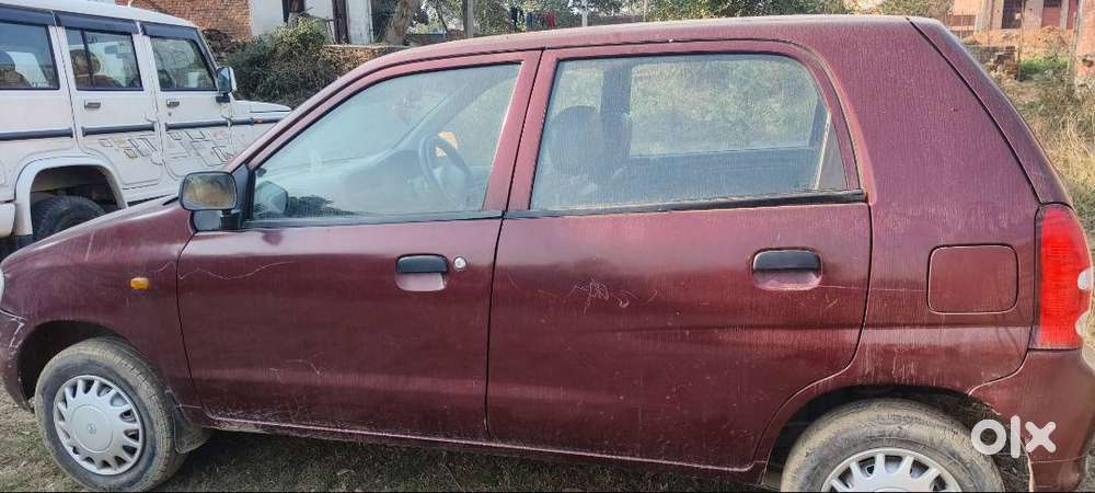Dual Keys And Spare Wheel. Music System, Seat Cover, Mats