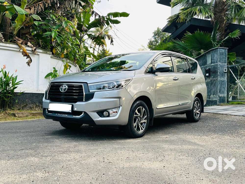 Toyota Innova Crysta