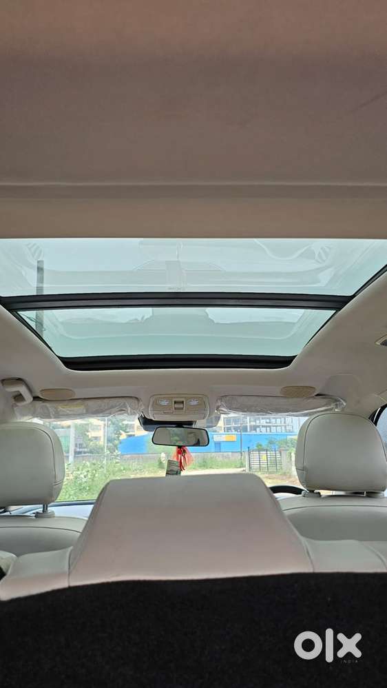 Mahindra Xuv700 Luxury At Diesel 96000 Km Driven